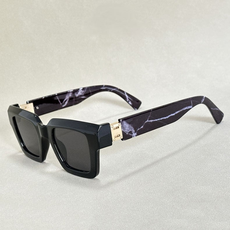 Ezzelin Square Sunglasses