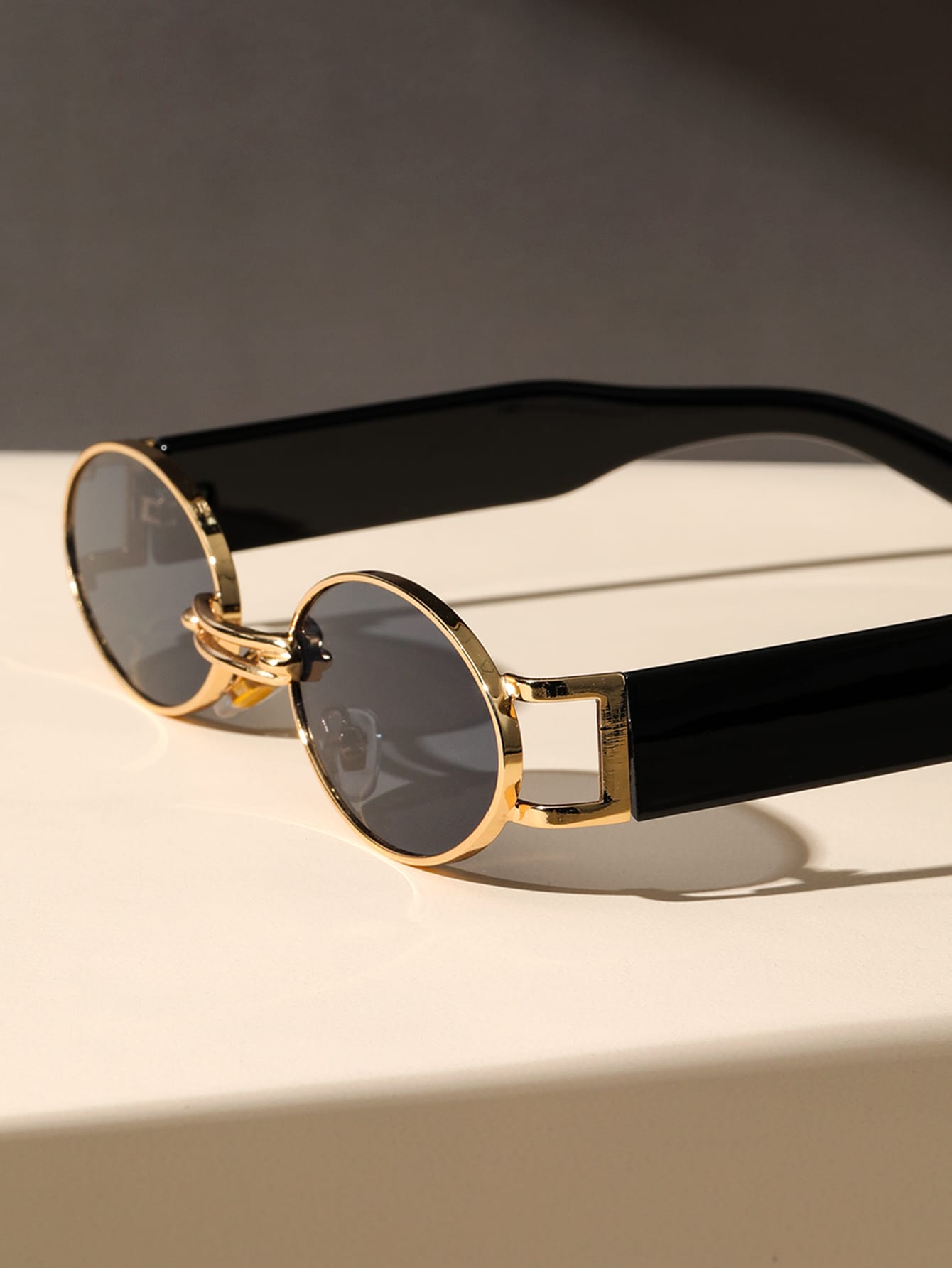 Sasso Oval Sunglasses
